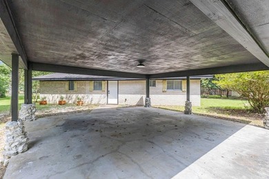 Escape to the peaceful beauty of Wildwood Resort City with this - photo 16