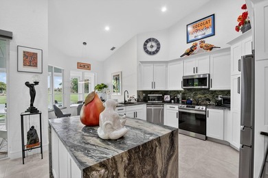 Get ready for Extraordinary! This Decorator/Designer Renovated - photo 18