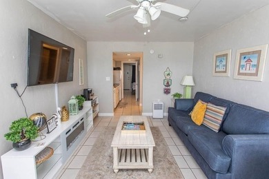 This one-bedroom condo comes fully furnished. It is perfect as a - photo 20