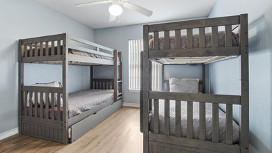 SHORT TERM RENTALS ALLOWED. Don't miss out on this freshly - photo 22