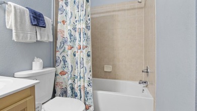 SHORT TERM RENTALS ALLOWED. Don't miss out on this freshly - photo 25