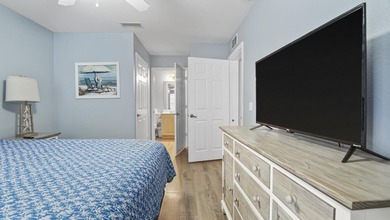 SHORT TERM RENTALS ALLOWED. Don't miss out on this freshly - photo 28