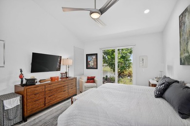 Get ready for Extraordinary! This Decorator/Designer Renovated - photo 28
