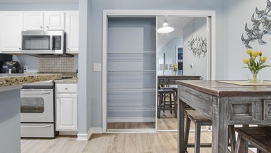 SHORT TERM RENTALS ALLOWED. Don't miss out on this freshly - photo 33