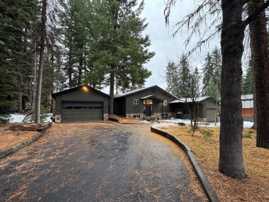 (private lake, pond, creek) Home For Sale in Mccall Idaho