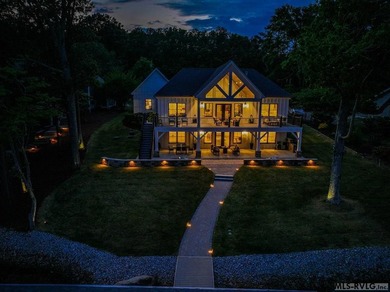 Luxury Lakefront Custom Home with dual living spaces Beautiful - photo 9