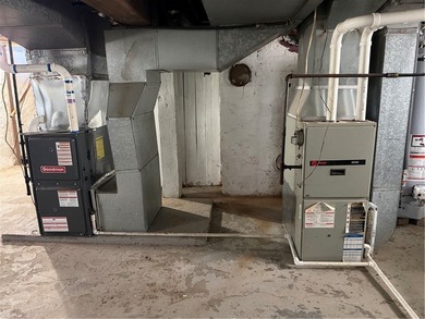 DEAL FELL THROUGH. NOT DUE TO THE PROPERTYpletely redone solid - photo 29