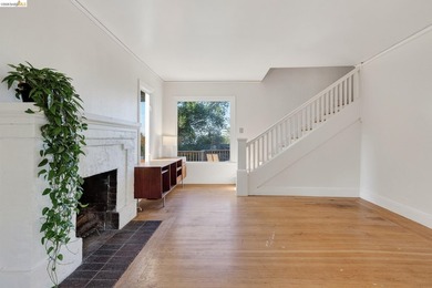 Enjoy dramatic sunsets from this special Berkeley Hills home - photo 4