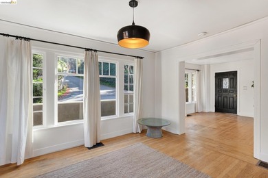 Enjoy dramatic sunsets from this special Berkeley Hills home - photo 6