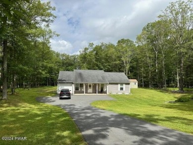 Lake Home For Sale in Hawley, Pennsylvania