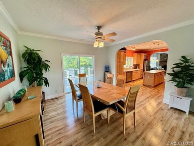Own a beautiful LAKE House on 4.25 Acres with a gentle slope to - photo 7
