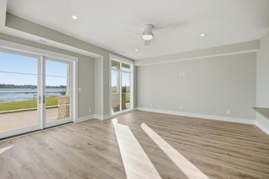 Your lakefront condominium awaits! Brand new and ready for you - photo 8
