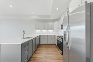 Your lakefront condominium awaits! Brand new and ready for you - photo 9