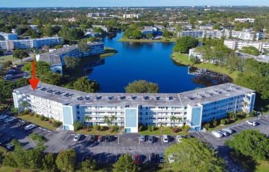 Lake Condo For Sale in Deerfield Beach, Florida