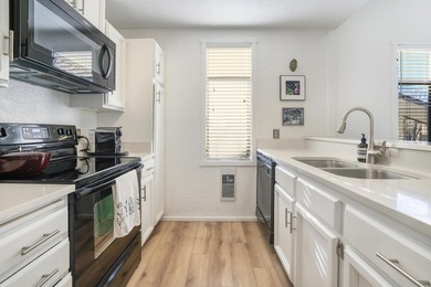 Rare opportunity to own a Condo Complex. 2 Buildings with 8 - photo 13
