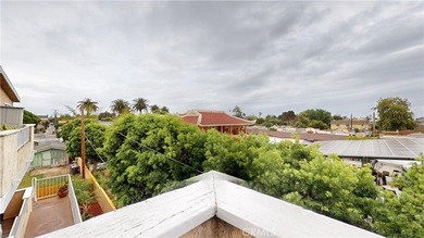 Discover this beautifully maintained 2-bedroom, 2-bathroom condo - photo 27