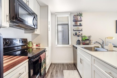 Rare opportunity to own a Condo Complex. 2 Buildings with 8 - photo 43