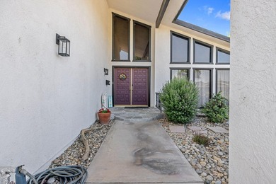 Welcome to 723 W Pine Street, Exeter, CA 93221. If you are - photo 8
