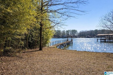 Weiss Lake opportunity in Cedar Bluff! This 2 bedroom, 1 bath - photo 5