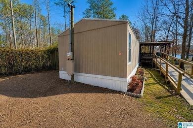 Weiss Lake opportunity in Cedar Bluff! This 2 bedroom, 1 bath - photo 8