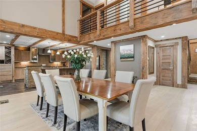 Remarkable Beaver Lake living in this custom built lake home - photo 13
