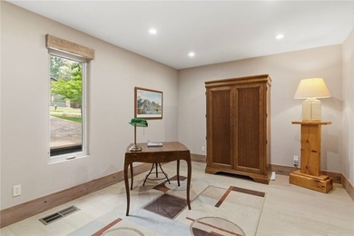 Remarkable Beaver Lake living in this custom built lake home - photo 14