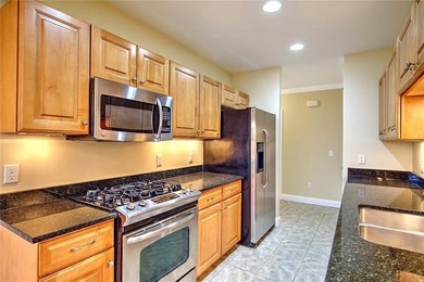 Welcome to this inviting first floor condo offering the perfect - photo 14