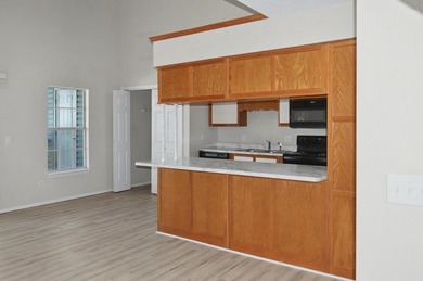 Don't miss out on this beautiful condo with a 2 car garage and a - photo 15