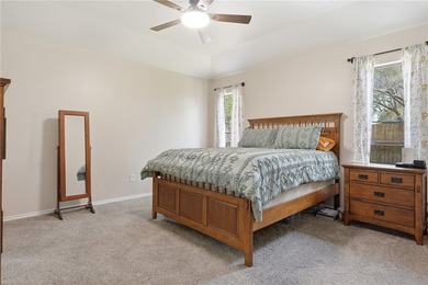 *PRICE REDUCTION!* Welcome to this beautifully renovated - photo 16