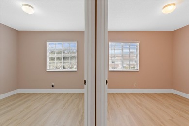 Lovely 3 bedroom, 2.5 bathroom townhome located in the 24 hour - photo 16