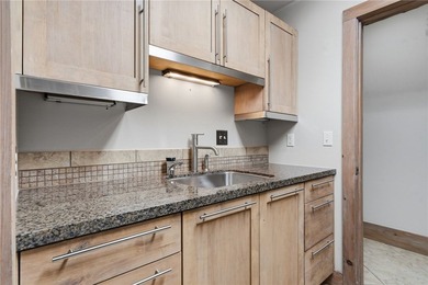 Remarkable Beaver Lake living in this custom built lake home - photo 20