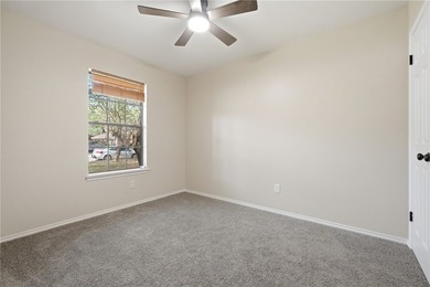 *PRICE REDUCTION!* Welcome to this beautifully renovated - photo 20