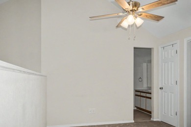 Don't miss out on this beautiful condo with a 2 car garage and a - photo 26