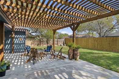 *PRICE REDUCTION!* Welcome to this beautifully renovated - photo 29