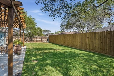 *PRICE REDUCTION!* Welcome to this beautifully renovated - photo 30