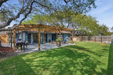 *PRICE REDUCTION!* Welcome to this beautifully renovated - photo 31