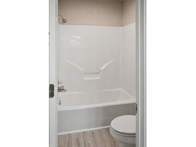 Don't miss out on this beautiful condo with a 2 car garage and a - photo 32