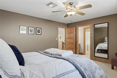Remarkable Beaver Lake living in this custom built lake home - photo 37