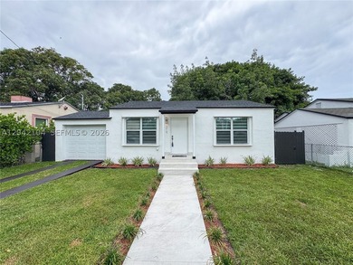 Beautifully maintained, turnkey 4-bedroom, 3-bath single-family - photo 1