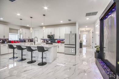 Fully remodeled and impeccably upgraded, this stunning 2 bed 2 - photo 10