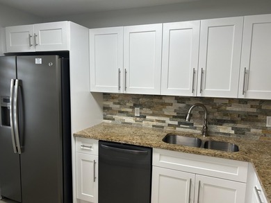 Welcome to this beautifully updated 2-bedroom, 2-bathroom - photo 6