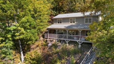 Lewis Smith Lake Home For Sale in Arley Alabama