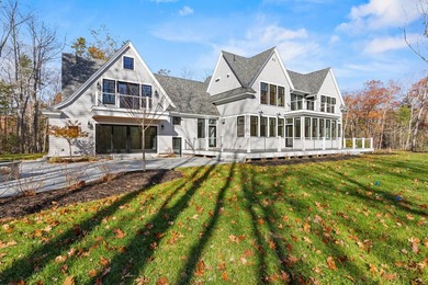 Exceptional new construction 4,475 square foot shingle-style - photo 8