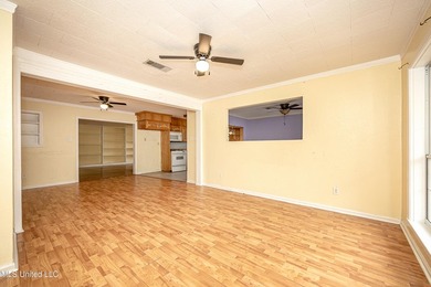 APPROVED SHORT SALE! 3 Bedrooms | 2 Bathrooms, Large bonus room - photo 11