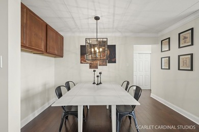 Spacious 2-bedroom, 2-bath condo featuring an expansive balcony - photo 11