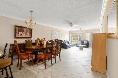 MUST SEE! 2 Bedroom,2 Bathroom Villa with 1-car garage. Garden - photo 11