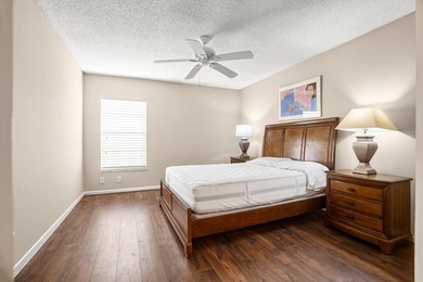 MUST SEE! 2 Bedroom,2 Bathroom Villa with 1-car garage. Garden - photo 15