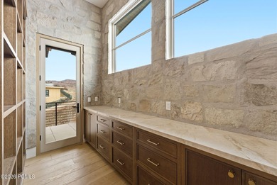 Welcome to 2105 E Paddleboard Way! Embrace the ultimate in - photo 16
