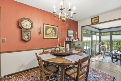 Welcome to this beautifully maintained 3-bedroom, 2.5-bath home - photo 18