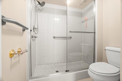 MUST SEE! 2 Bedroom,2 Bathroom Villa with 1-car garage. Garden - photo 18